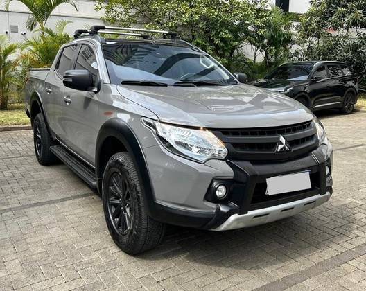 MITSUBISHI L200 TRITON 2.4 16V TURBO DIESEL OUTDOOR HPE-S CD 4X4 AUTOMÁTICO